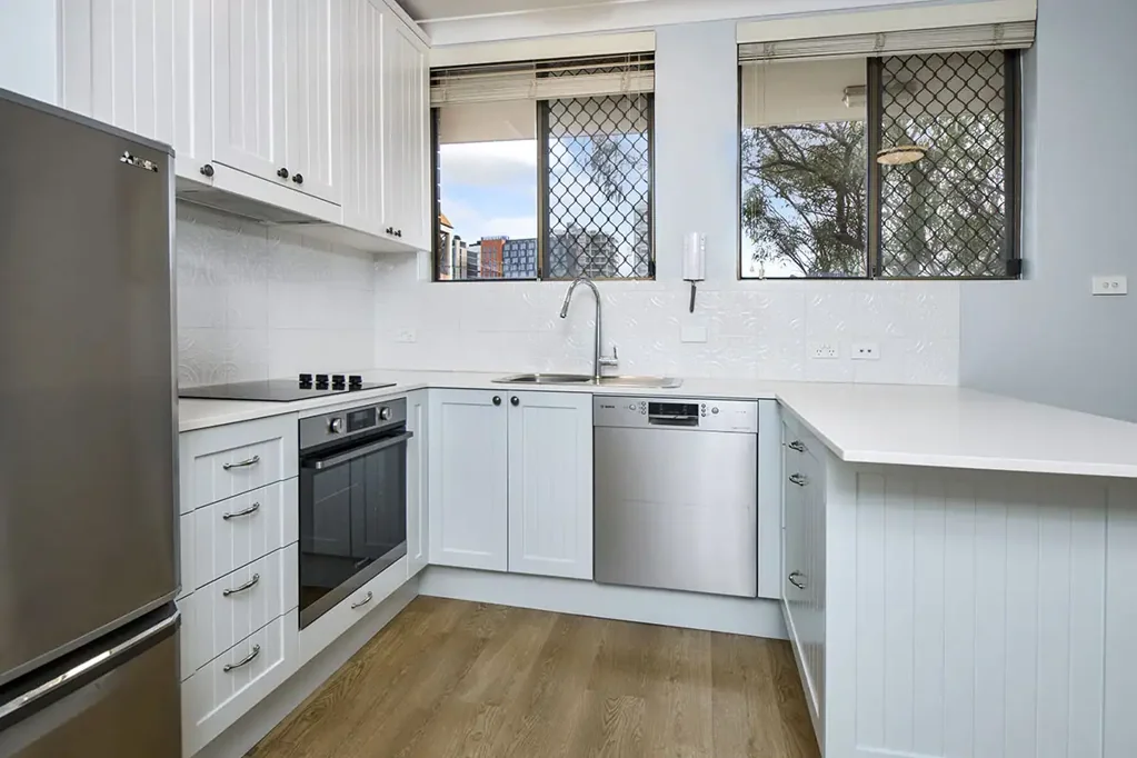 Renovated One Bedroom with Apartment