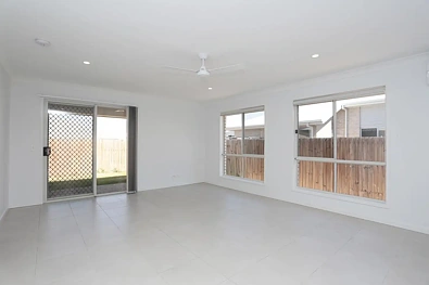 6 MACKELLAR WAY, WALLOON QLD 4306, 0 कमरे, 0 बाथरूम, House