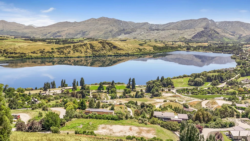 Dalefield/Wakatipu Basin Elevated, Established, Exceptional Lake Hayes