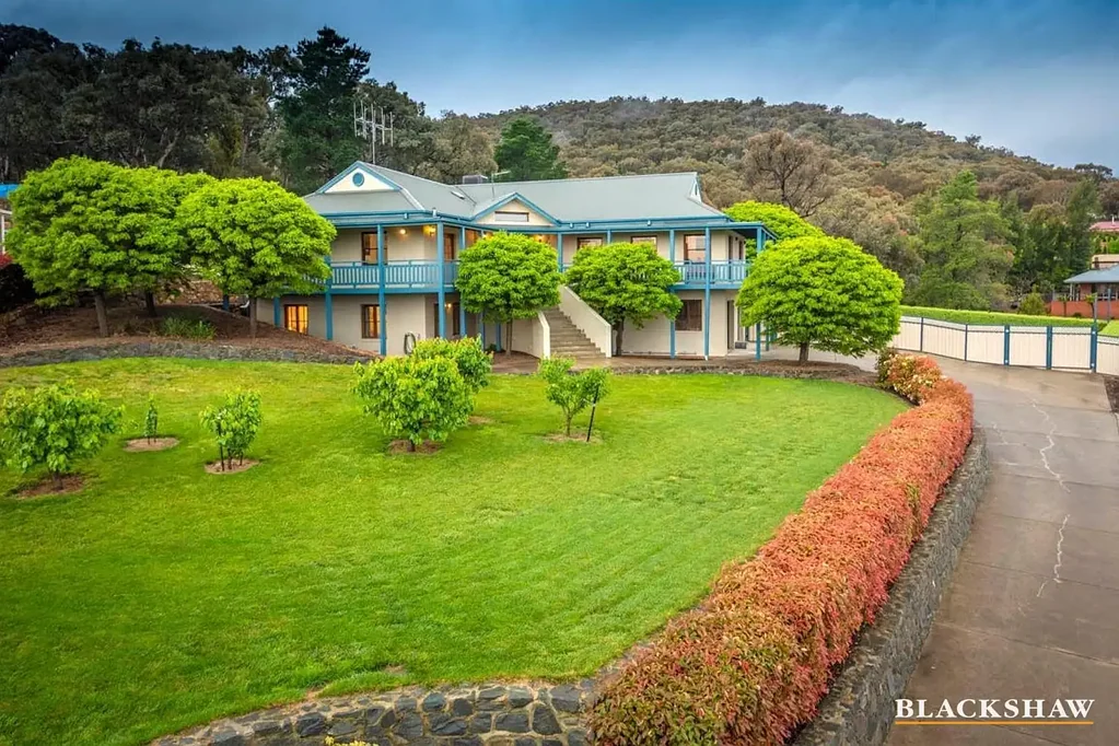 10 Kalang Place, Jerrabomberra, NSW 2619