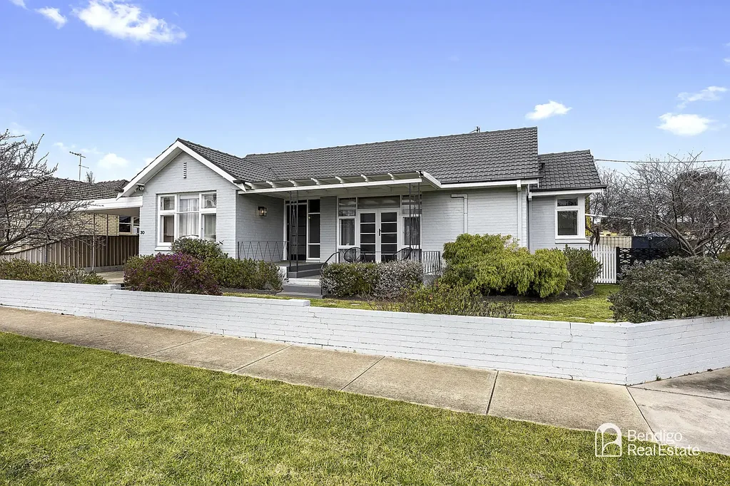 Flora Hill 3房  Character Meets Contemporary Comfort.