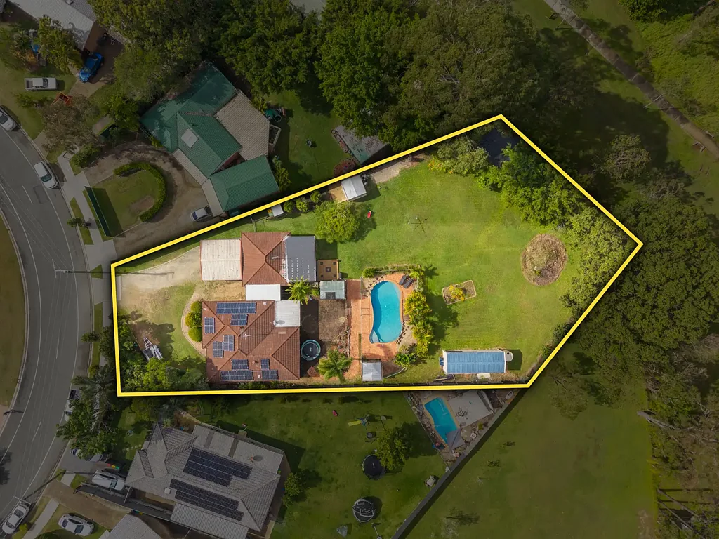 Morayfield 3 Slaapkamer Exceptional Space, Lifestyle & Versatility on 2400sqm