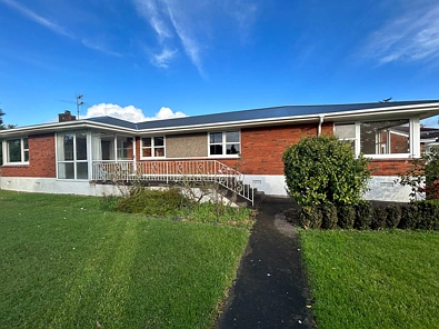 3 bedrooms house in Pakuranga