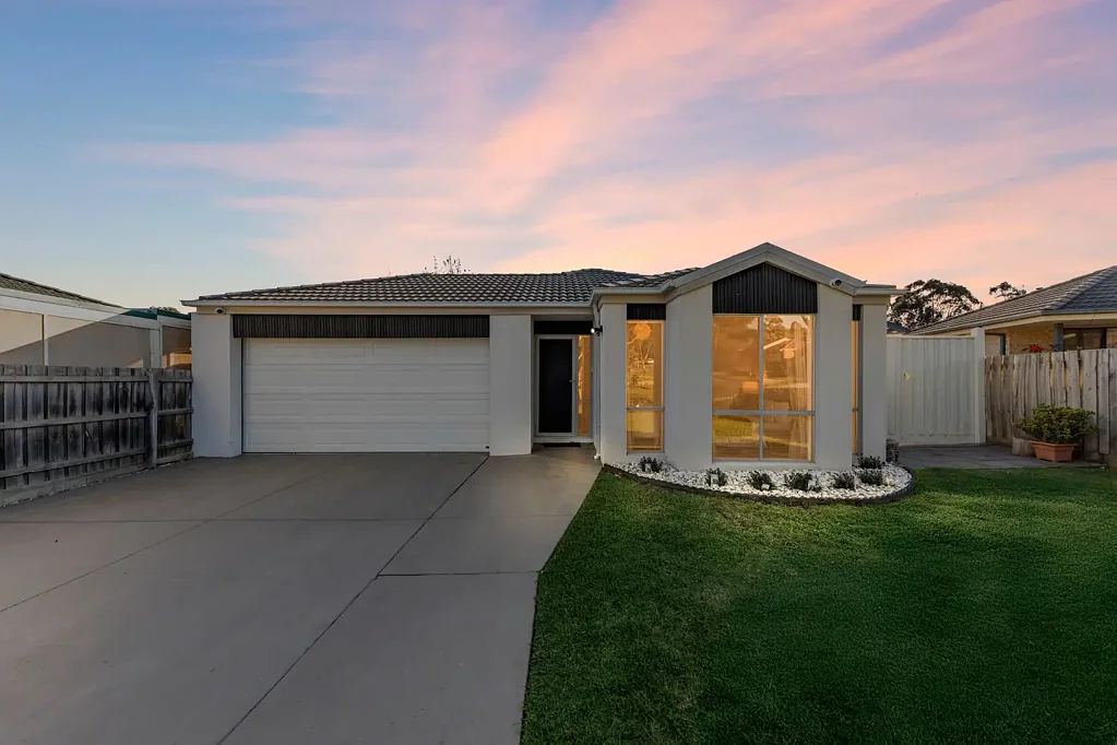 Pakenham 4ਬੈੱਡਰੂਮ A FABULOUS FAMILY HOME READY TO MOVE INTO!