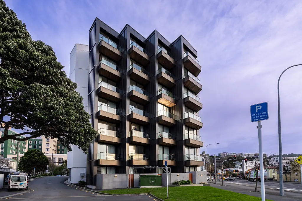 Te Aro 1Phòng ngủ CITY SLICK, SUNSET CHIC! | BEO $475,000