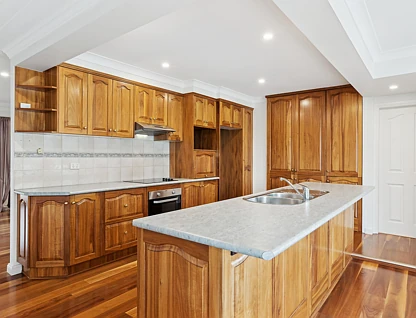 19 Palona Crescent, Engadine, NSW 2233, 4 침실, 2 욕실, House