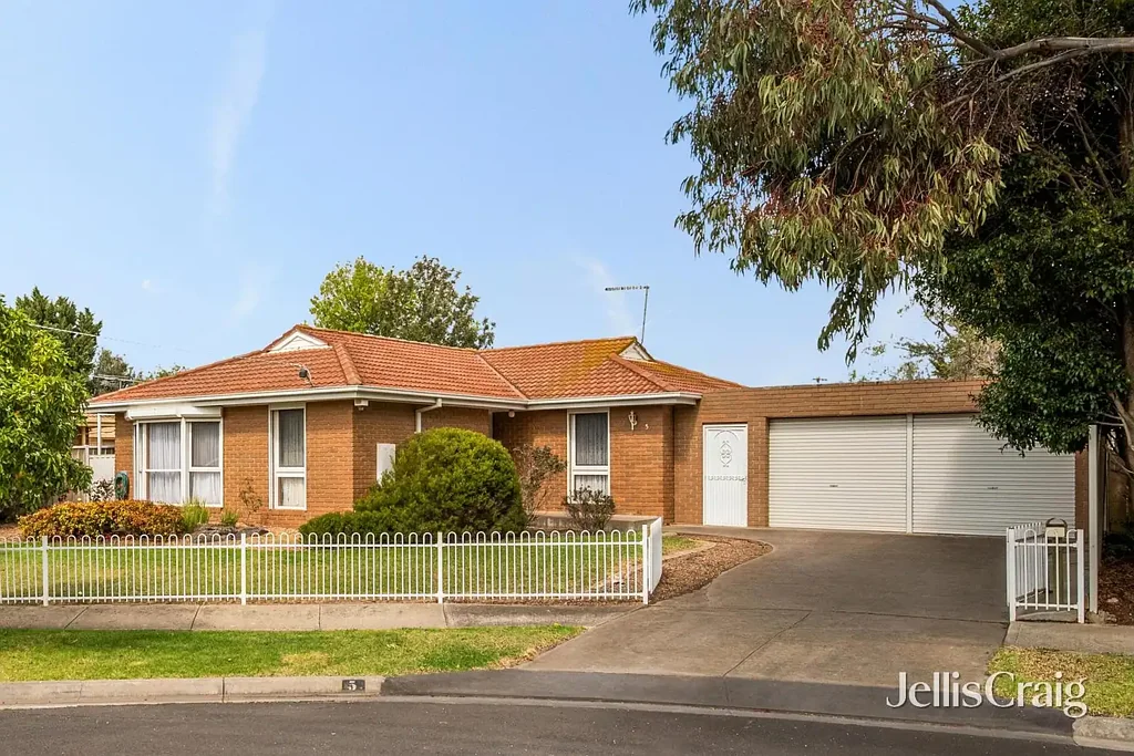 Werribee 3房 位于 Werribee 中心的家庭住宅 Family Home in the Heart of Werribee