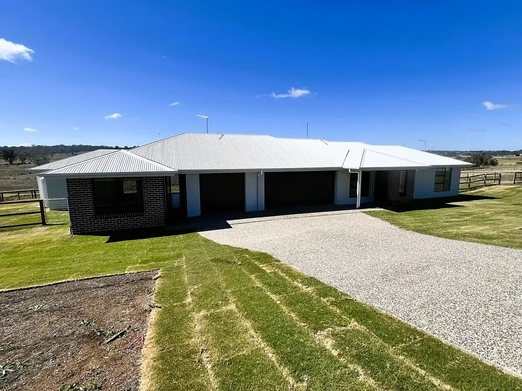 Peaceful Country Living- 2 Bedroom