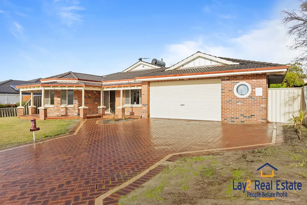 Bayswater 4 Bedroom An Impressive Four Bedroom Property in a Sought-After Central Bayswater Cul-de-Sac Location