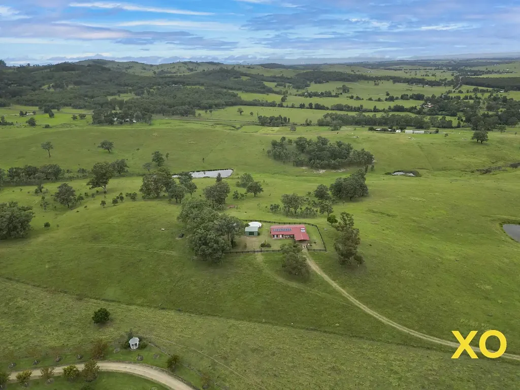 Singleton 3 Bedroom Sixty-Five Lush Green Acres and Views Forever
