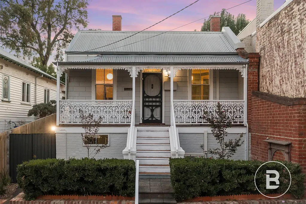 Bendigo 3ਬੈੱਡਰੂਮ ENCHANTING VICTORIAN COTTAGE WITH MODERN COMFORTS ON CITY FRINGE