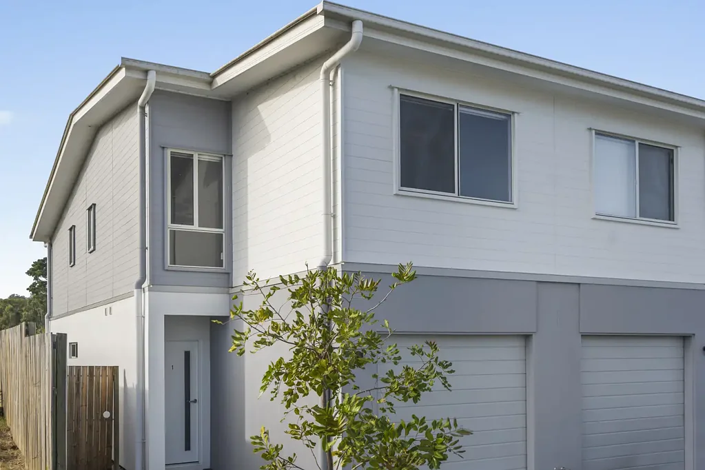 Beaudesert 3कमरा Near New, Modern, Low-Maintenance Living in the Heart of Beaudesert