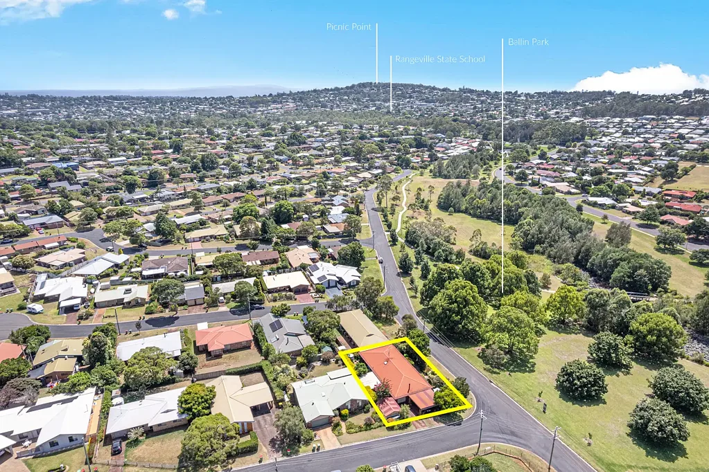 1 Diane Court (27 Amanda Drive), Centenary Heights, QLD 4350