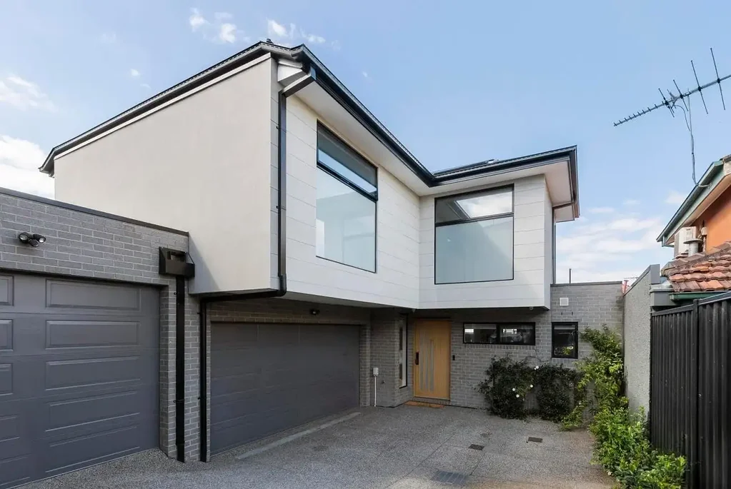 Preston 3ਬੈੱਡਰੂਮ Contemporary Excellence in a Prime Preston Location