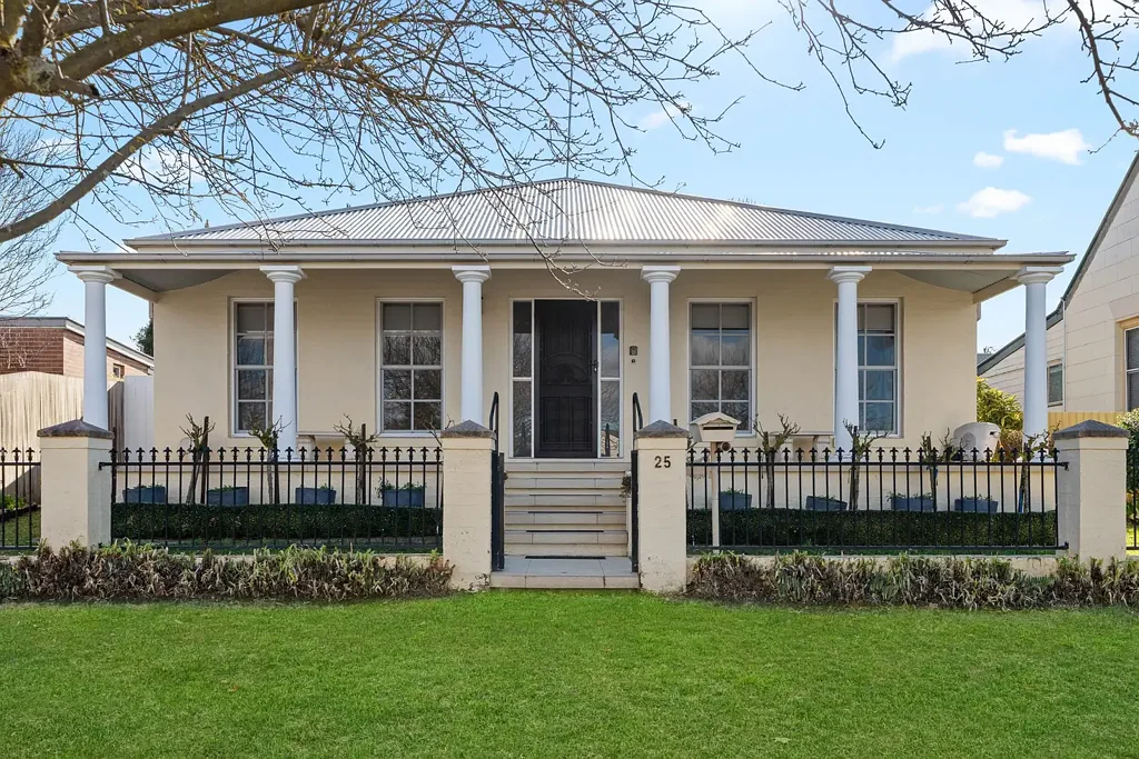 25 Warne Street, Crookwell, NSW 2583