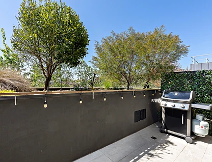 210/46 Fehon Street, Yarraville, Western Melbourne, 2 ห้องนอน, 2 ห้องน้ำ, Apartment