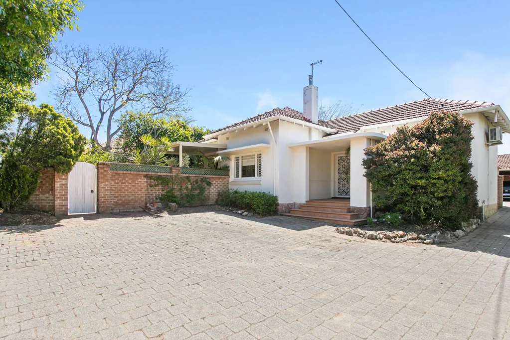 1/227 Preston Point Road, Bicton, WA 6157