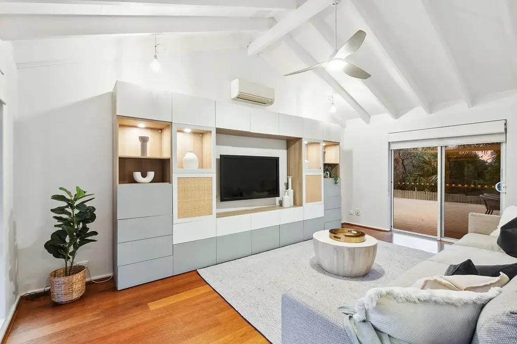 Duncraig 4部屋 Renovated Family Home with Spacious Garden, Workshop & Central Living Hub