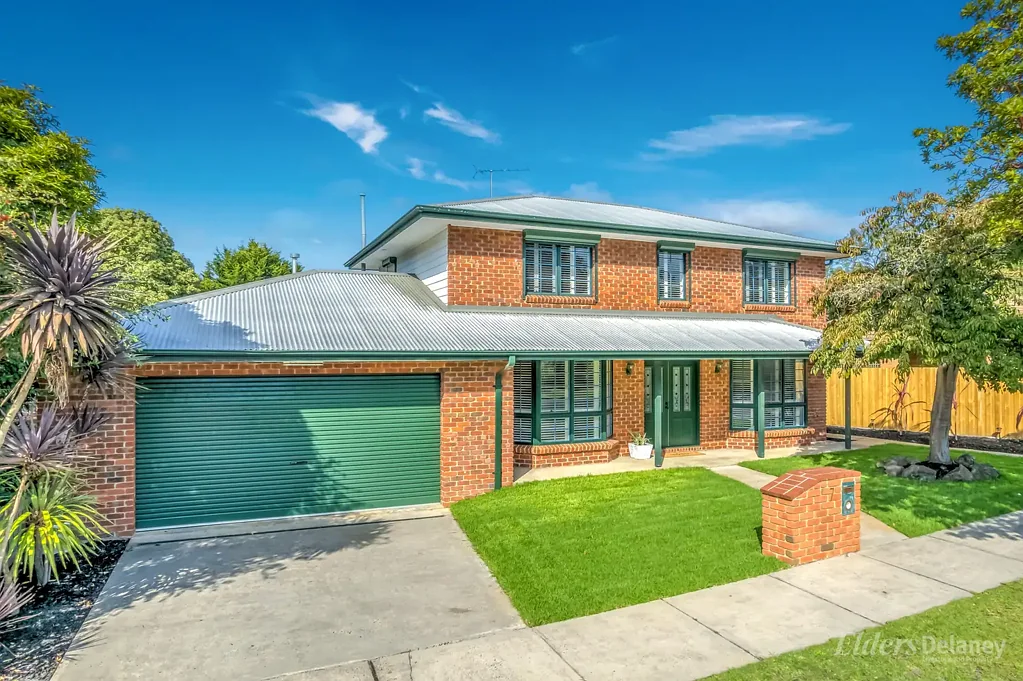 Moe 4Habitaciones Masterfully Updated Family Home.