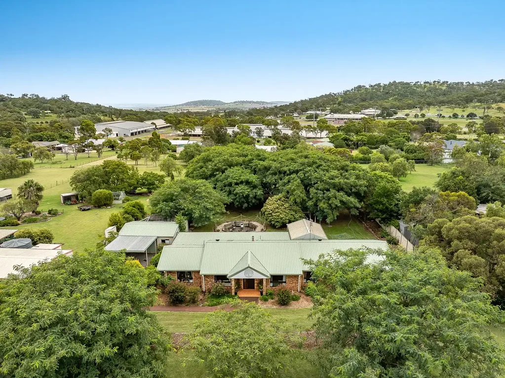 11 Pizzoni Road, Glenvale, QLD 4350