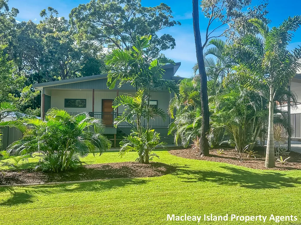 22 President Terrace, Macleay Island, QLD 4184