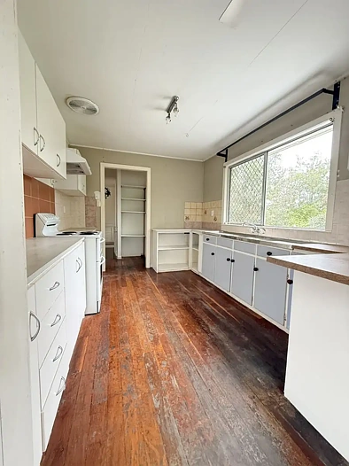 4 Chuwar Street, Brassall, QLD 4305, 3房, 1浴, House