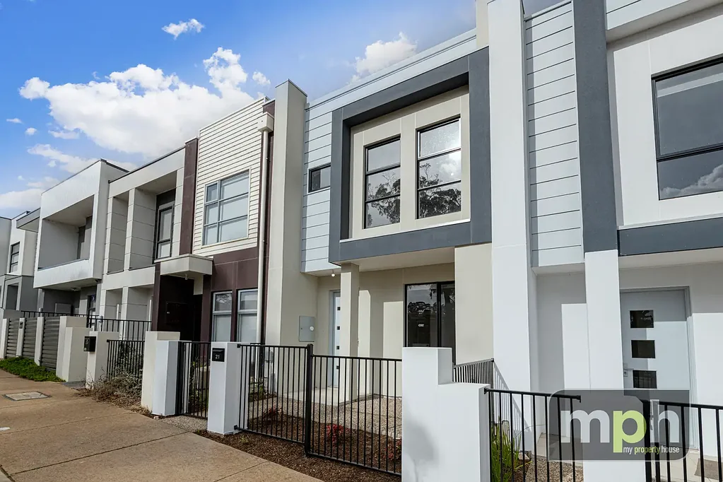 Stunning Brand New Home!