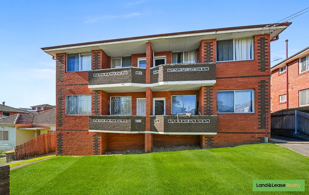 Lakemba 2Kwarto Quiet Full Brick Apartment in Boutique Block of 8