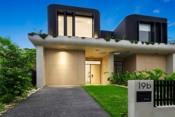 19b North West Arm Road, Gymea