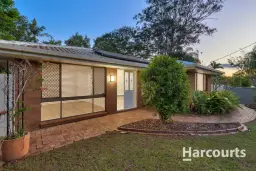 4 Tyrrell Court, Petrie