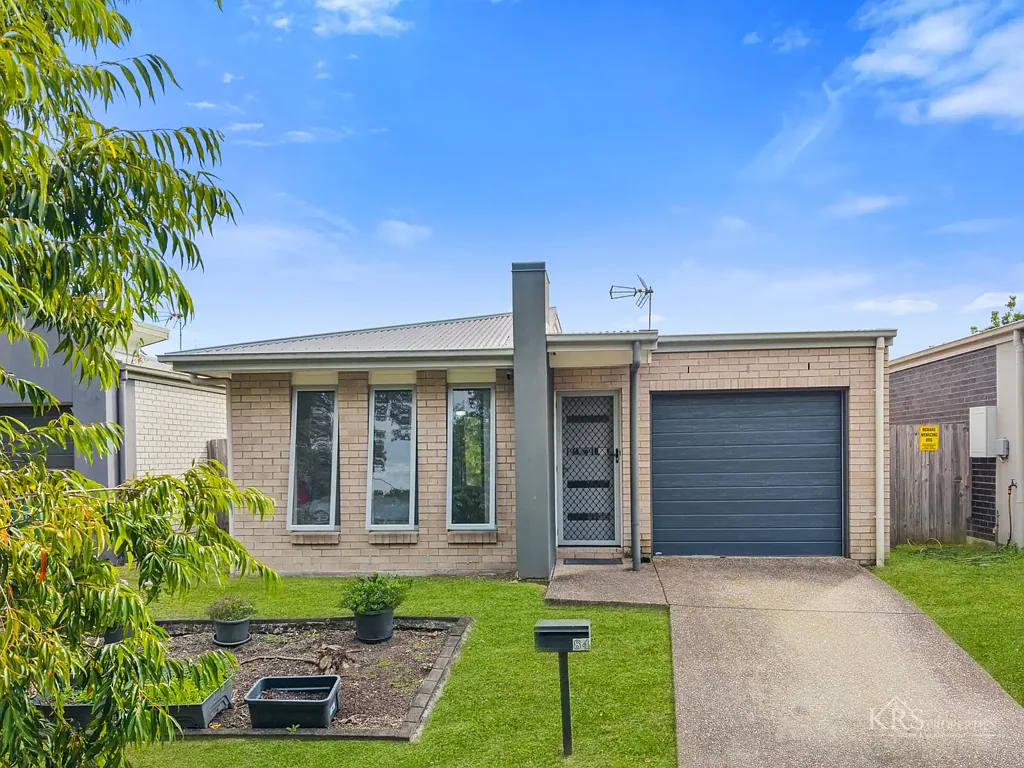 Pimpama 3 Bedroom Spacious, Private & Low Maintenance Living!