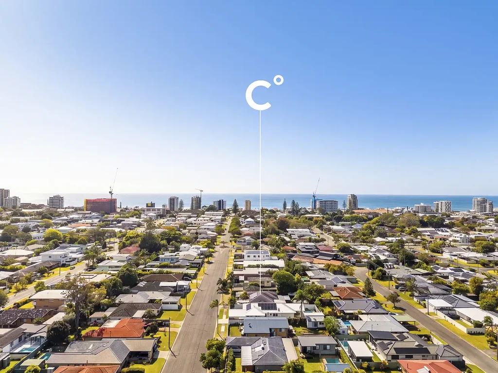 Palm Beach 4બેડરૂમ Relaxed Palm Beach Living with Space to Entertain | 521m2 Block