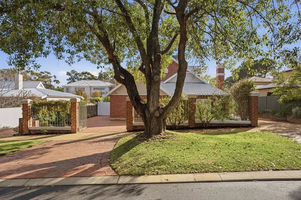 Claremont 4房  LOCATION, LIFESTYLE & SUBSTANCE