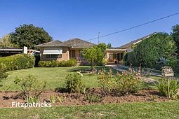 34 Plumpton Road, Kooringal