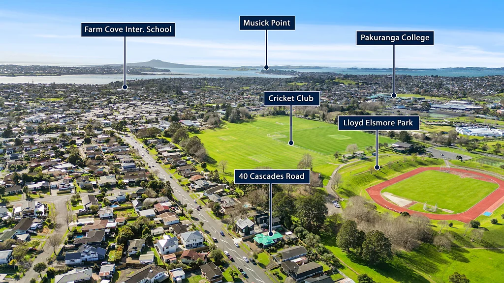 Pakuranga Heights 5房  First Time on the Market in 22 Years!