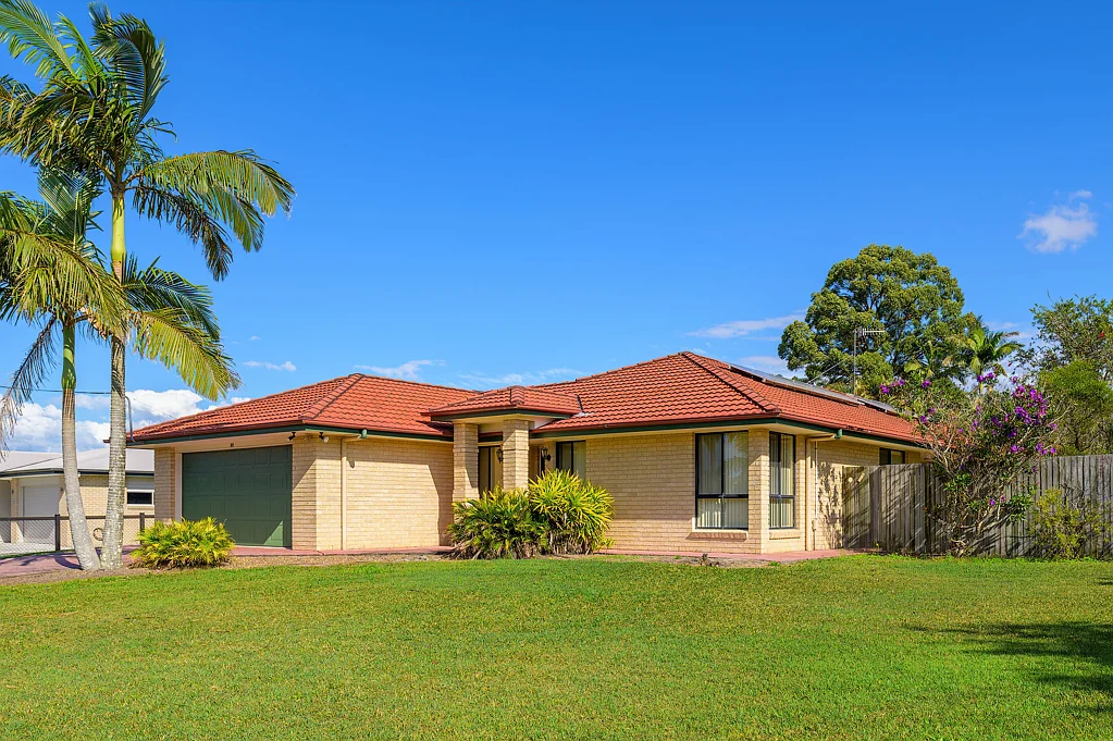 17 Achilles Avenue, Cooloola Cove, QLD 4580