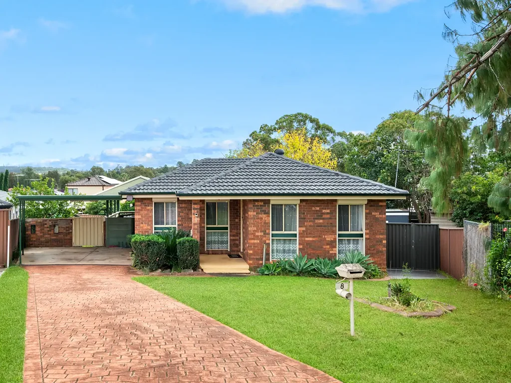 8 Fairlight Place, Woodbine, NSW 2560