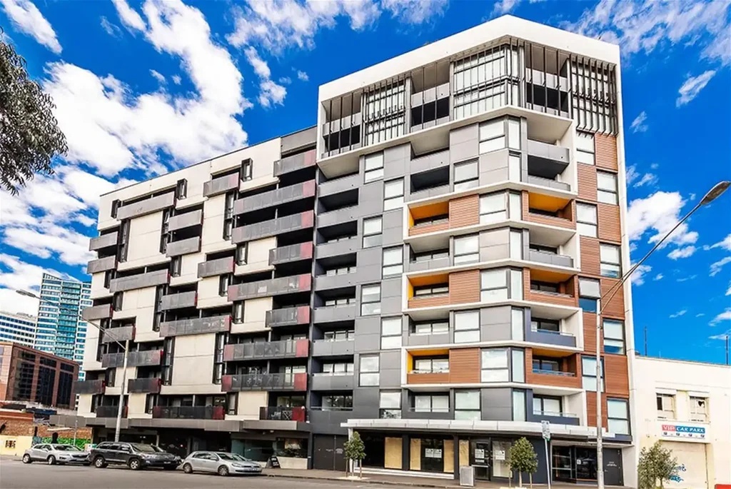 Fully Furnished 3 Bedroom Apartment Near Vic Mart