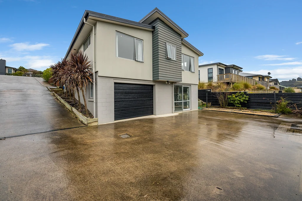 Green Island 3Zimmer Priced to Meet the Market!