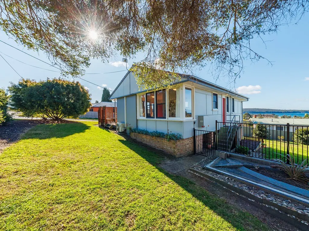 2B Rose Ct, Eden, NSW 2551