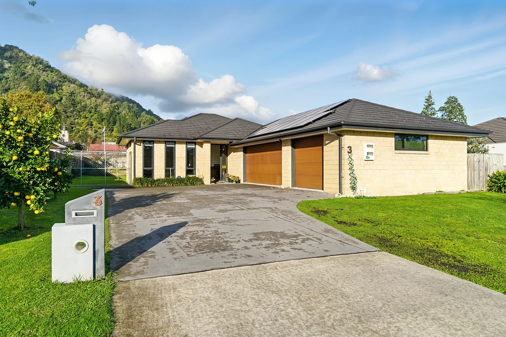 Te Aroha 4Moenga Modern sophistication and energy efficiency