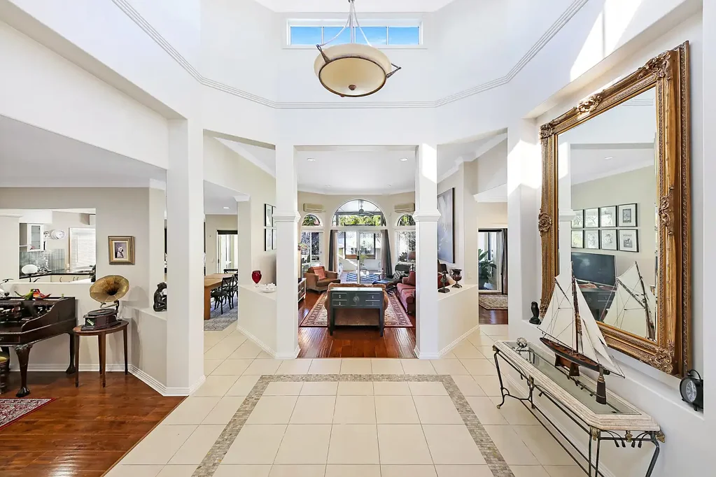 Break LEASE - Executive Family Home - Unfurnished