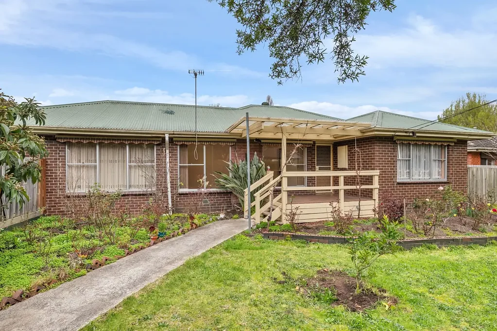 Spacious Four-Bedroom Family Home in Mooroolbark