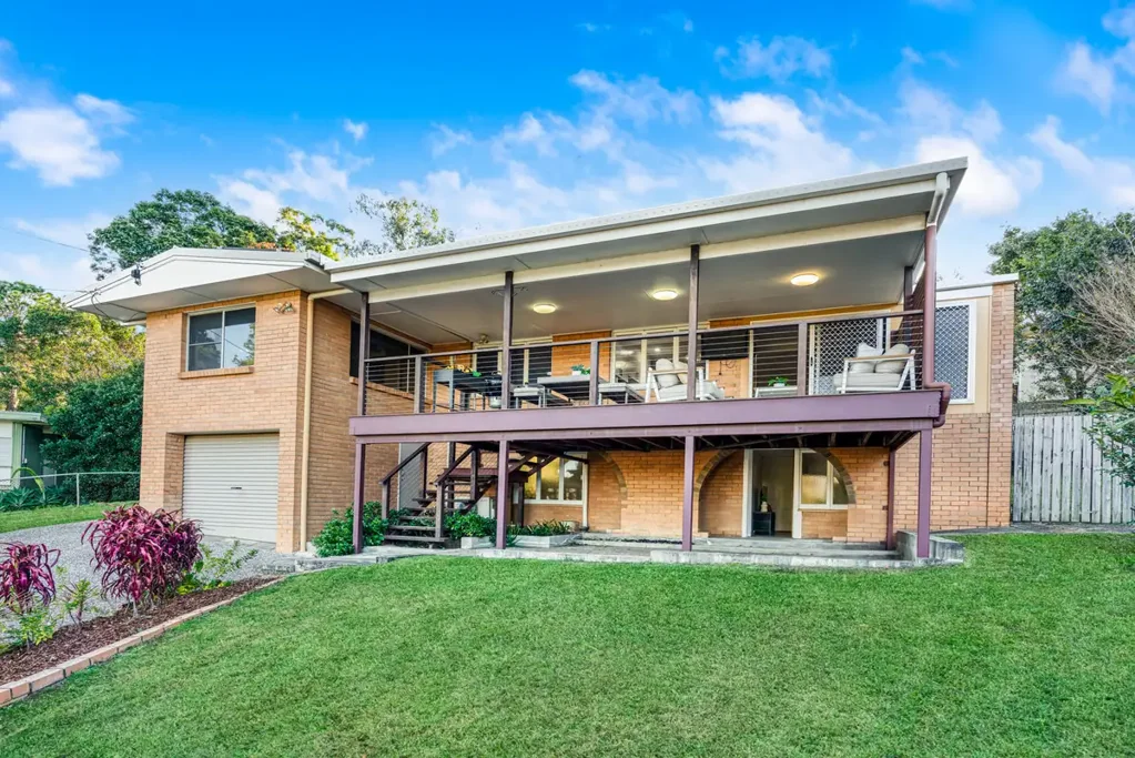 Chermside West 4部屋 An Absolute Chermside West TREASURE in Premium Cul-de-sac Position, Just Metres to Raven Street Reserve!