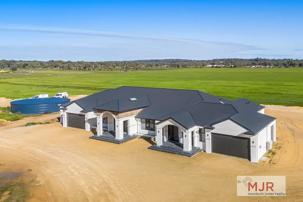 Baldivis 6ਬੈੱਡਰੂਮ LUXURY RURAL LIFESTYLE - SOLD BY KEVIN FROM MJR