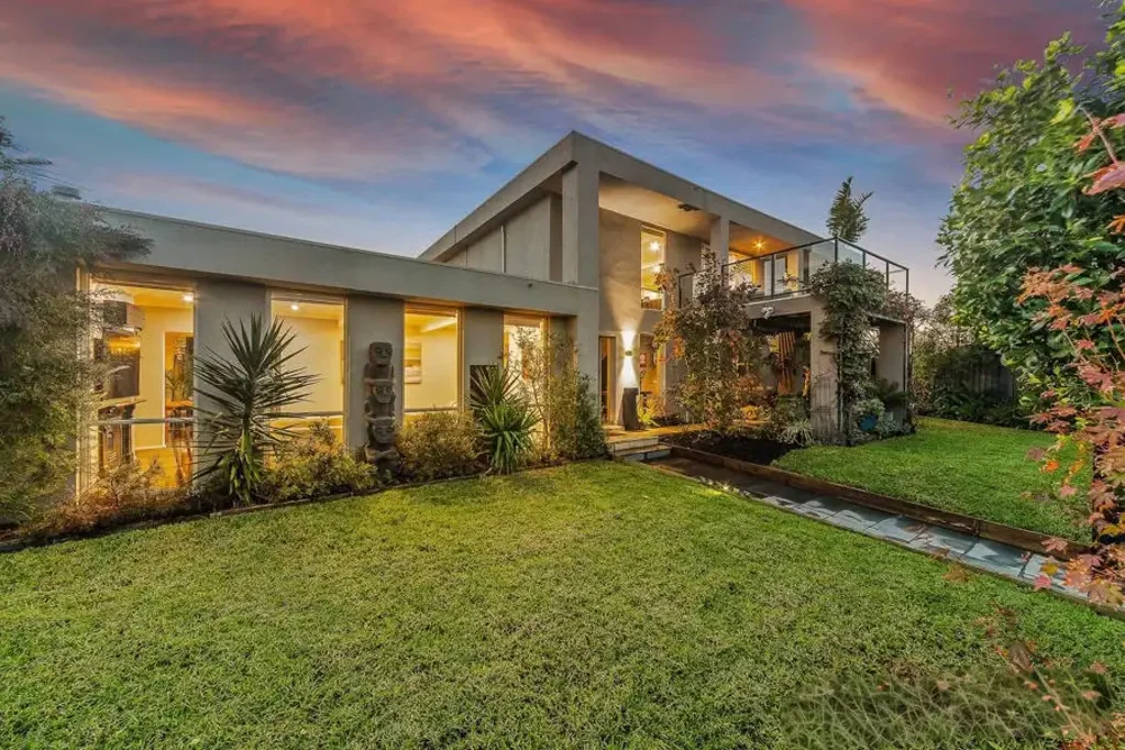 Stunning Coastal Living - Just 375m to the Beach