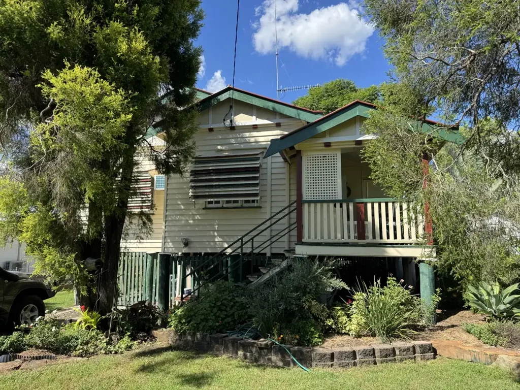Monto 3 Bedroom Charming Queenslander with Timeless Character