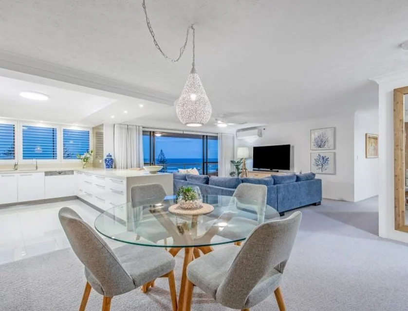 25/3 Cunningham Avenue, Main Beach, Gold Coast, 2 phòng ngủ, 2 phòng tắm, Apartment