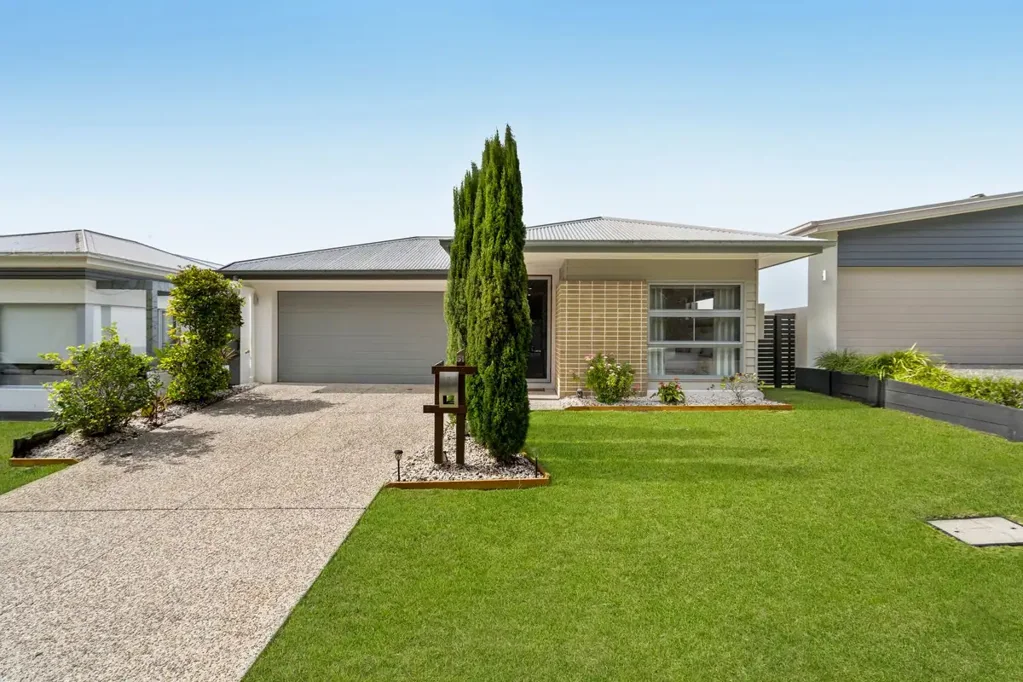 51 Ravenbourne Circuit, Capalaba, QLD 4157