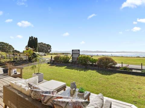 Kaiaua 3房  KAIAUA - SEA VIEWS! A TICK BOX PROPERTY!